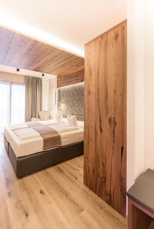 Hotel Cevedale Living Romance Hotel โกโกโล ภายนอก รูปภาพ