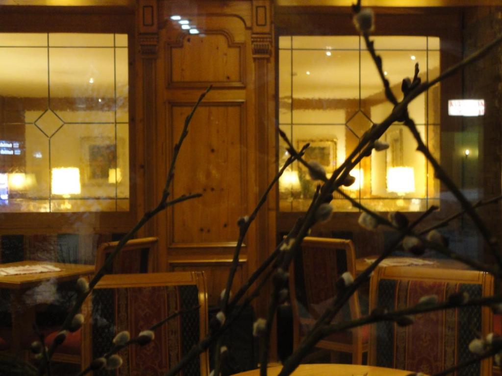 Hotel Cevedale Living Romance Hotel โกโกโล ภายนอก รูปภาพ