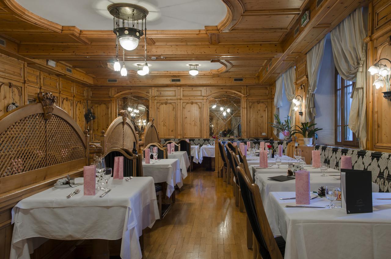 Hotel Cevedale Living Romance Hotel โกโกโล ภายนอก รูปภาพ